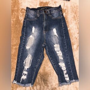 Fashion Nova Aphrodite 
Size:9 
Made in Vietnam
98% CTN and 2% SP 
Color: Blue.